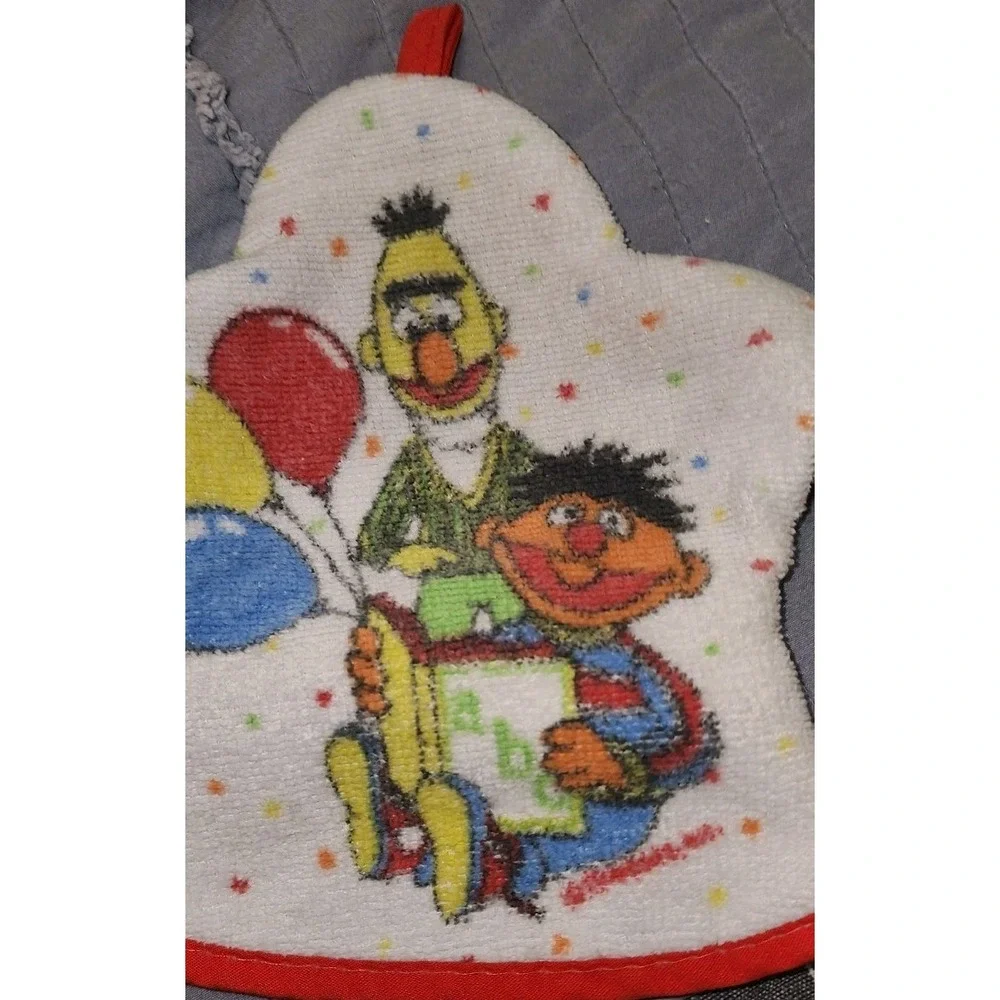 Vintage Sesame Street Bath Mitt Puppets Monster Big Bird Bert Ernie Rare Baby